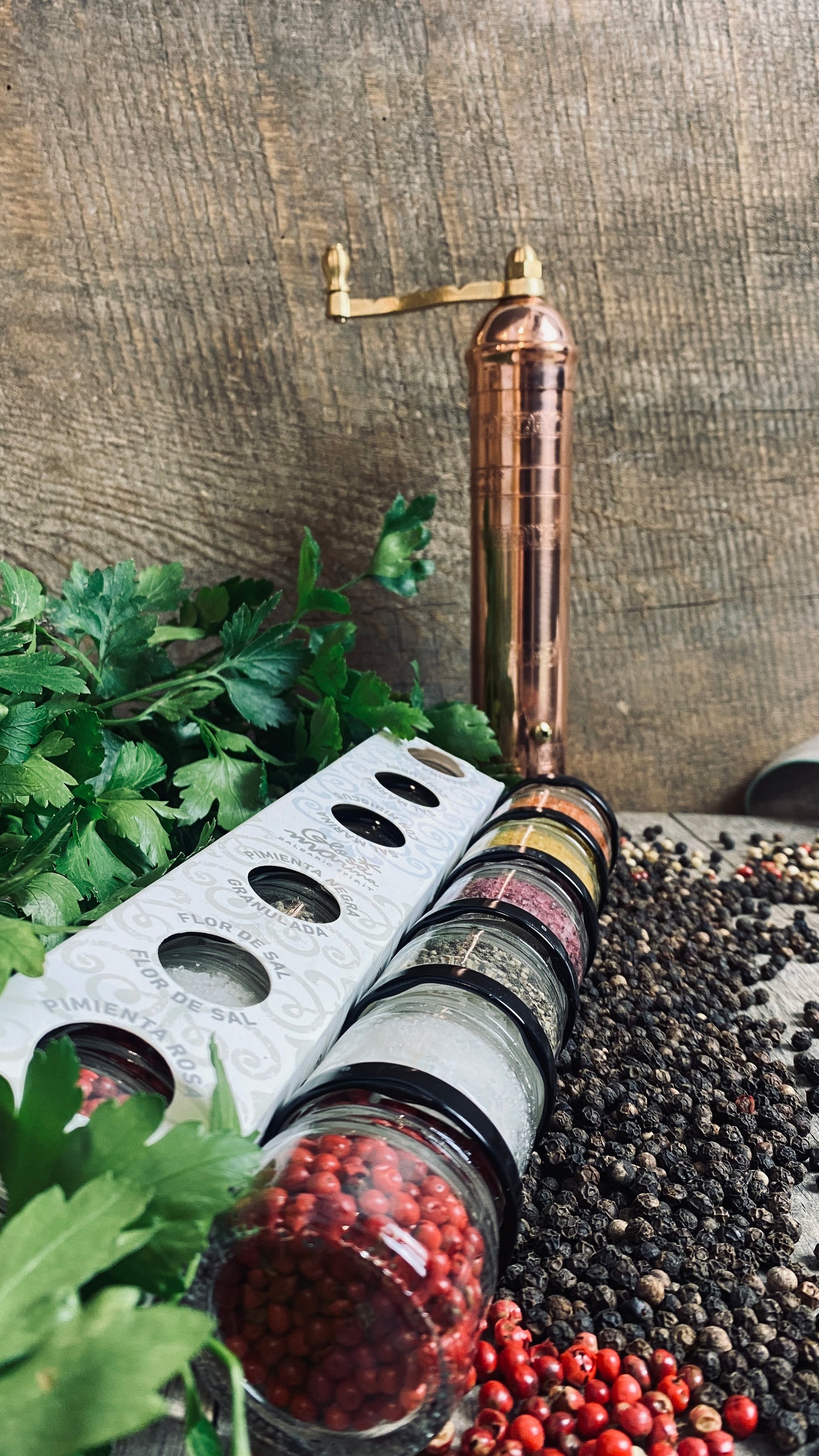 Geschenk-Set Gewürzmühle Kupfer handmade mit 6 Gewürzen im Glas