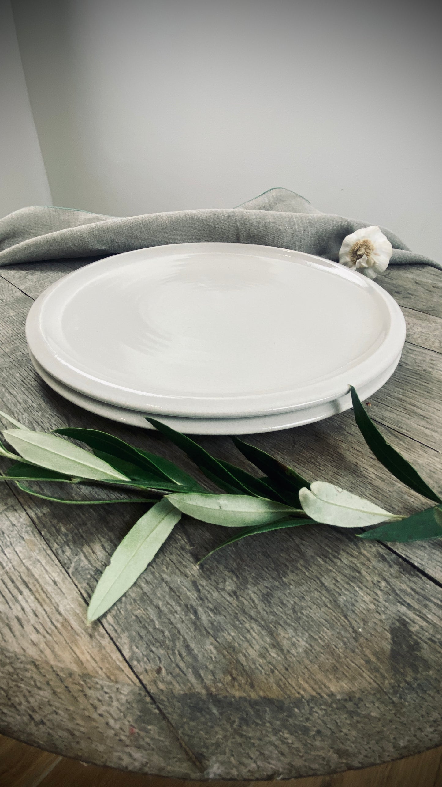 Handgetöpferte 2er Set-Tischserie Klassik große Teller Atelier Andrea