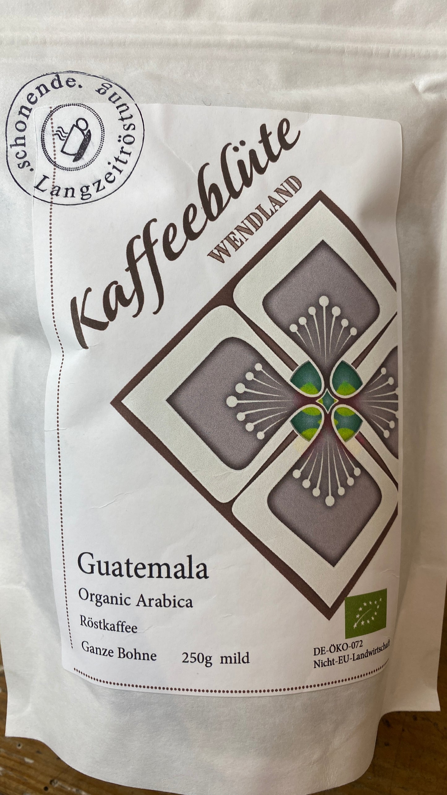 Espresso Bohnen 250 gr.  mit 2er-Set handgetöpferte Keramik-Tassen mit Henkel