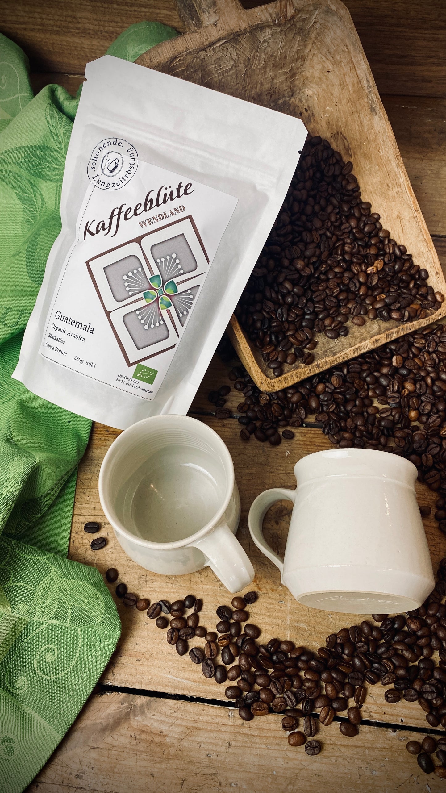 Espresso Bohnen 250 gr.  mit 2er-Set handgetöpferte Keramik-Tassen mit Henkel