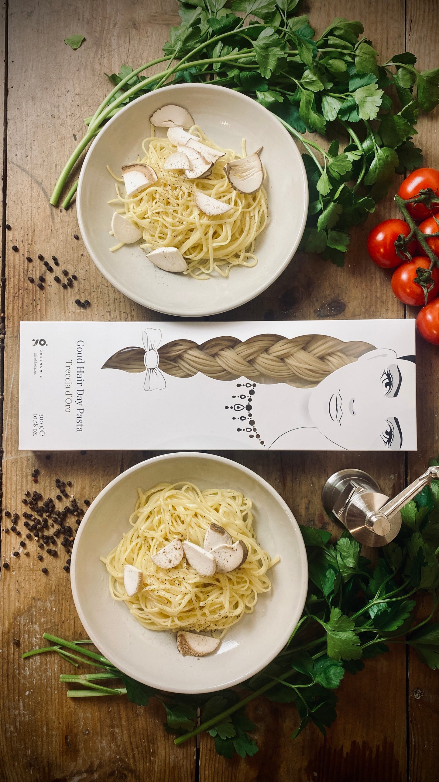 Zopf-Spaghetti & zwei handgetöpferte Pastateller als Geschenk-Set