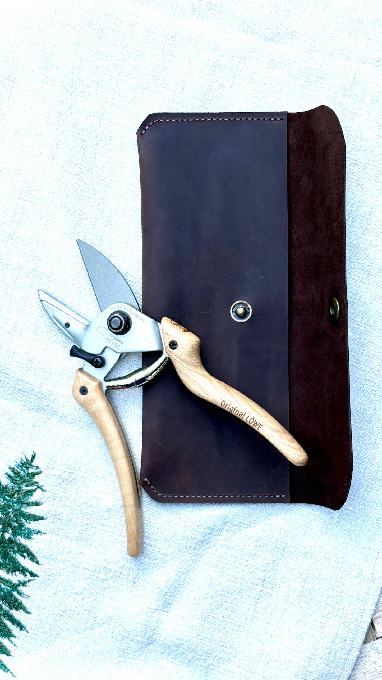 Geschenkset Original LÖWE N6.107 Natural Gartenschere & handgefertigtes Lederetui