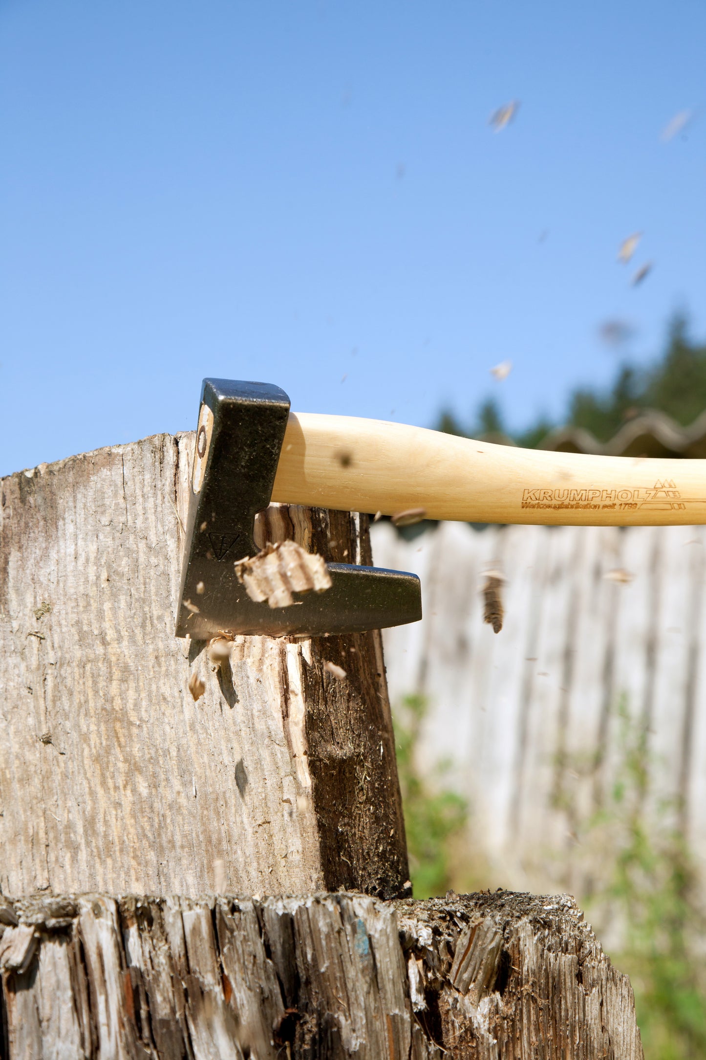 Krumpholz – Gartenbeil mit und ohne Lederschneidenschutz und Gürtelschnalle