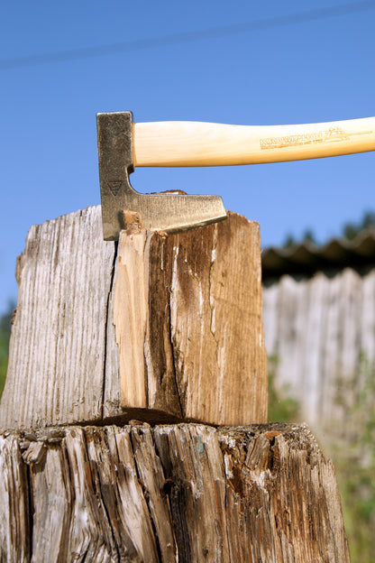 Krumpholz – Gartenbeil mit und ohne Lederschneidenschutz und Gürtelschnalle