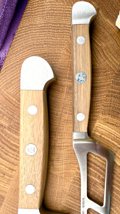 Geschenk-Set Box Hart-& Weichkäsemesser