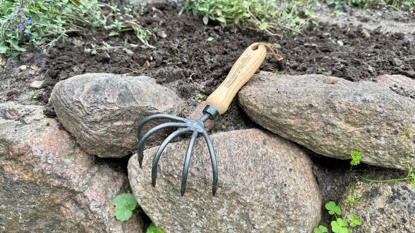 Krumpholz Grubber – 5 Zinken mit 14 cm Eschengriff