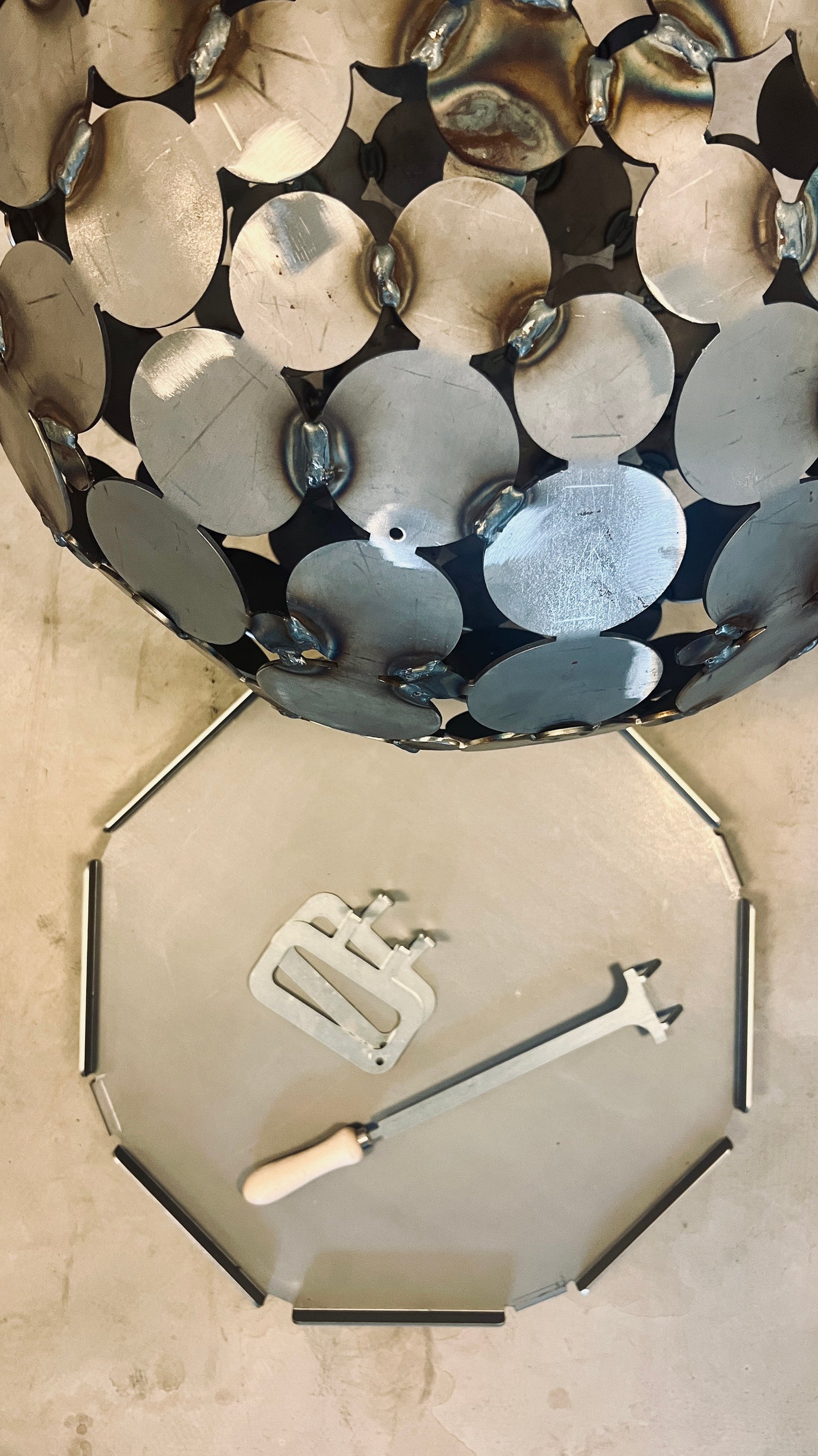 Heated outdoor bar table from Metallgut