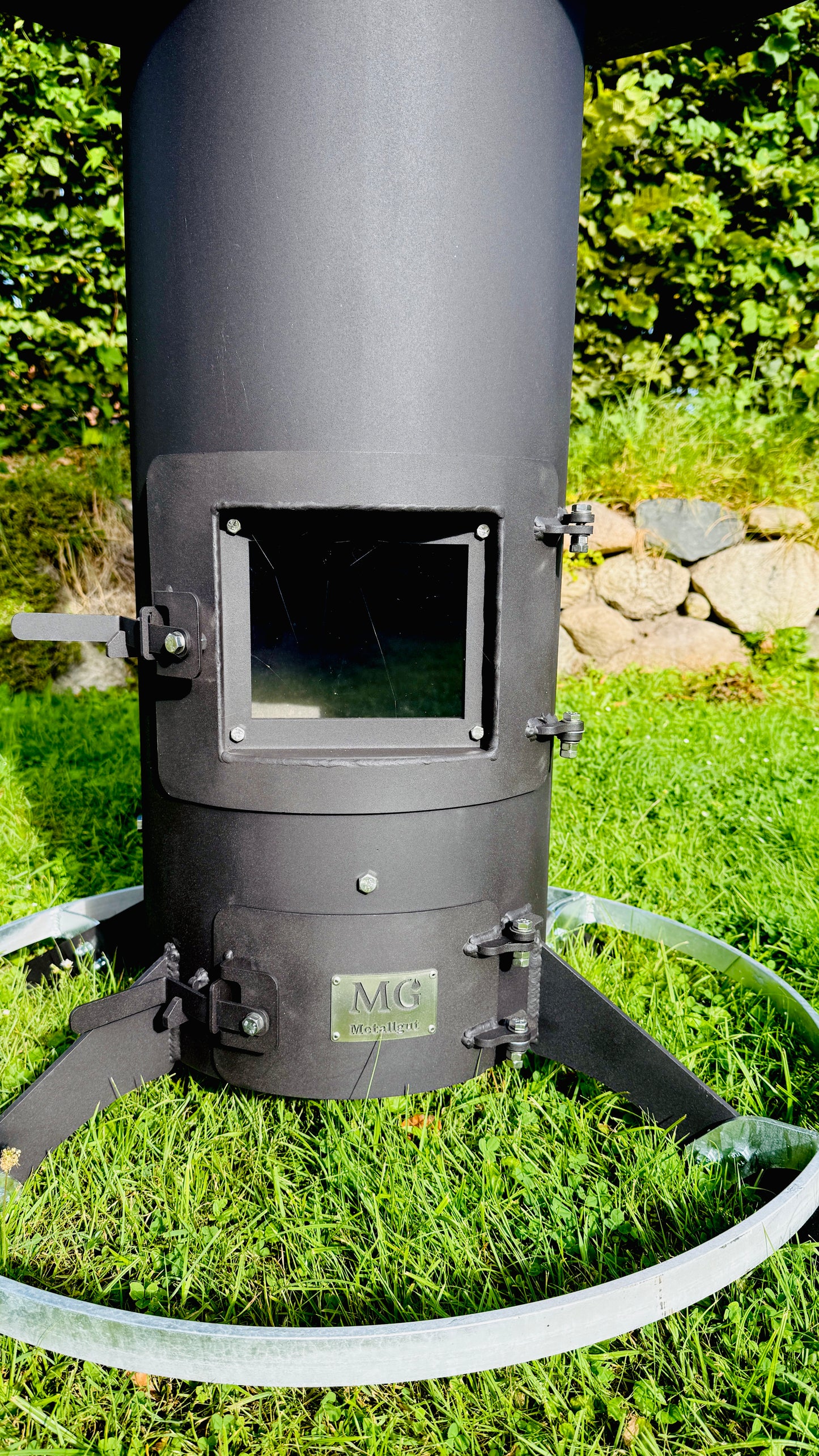 Beheizbarer Outdoor Stehtisch von Metallgut