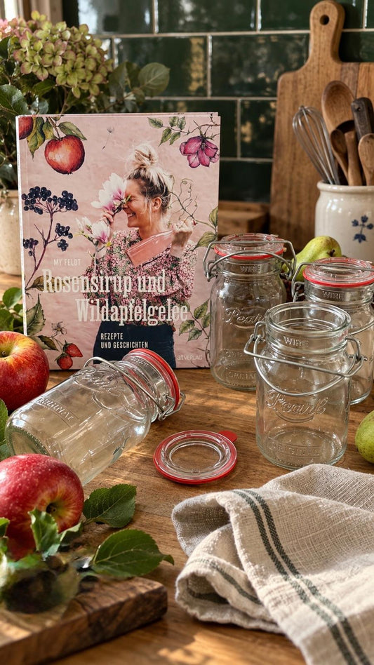 Geschenkset „Sommer im Glas“ - Buch Rosensirup & Wildapfelgelee mit Pearl Jars