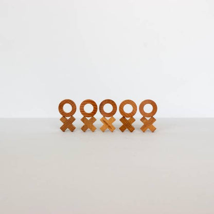 Tic-Tac-Toe-Spiel aus Holz